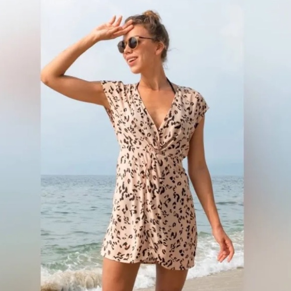 🏝️Cupshe Leopard Print Coverup Dress - Large